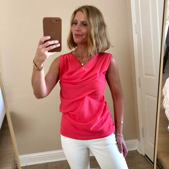 Ann Taylor Hot Pink Sleevless blouse - Picture 5 of 5